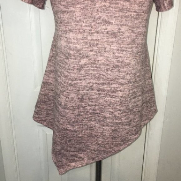 Women’s Star Vixen Hanky Hem Knit Short Sleeve Top - Picture 7 of 8